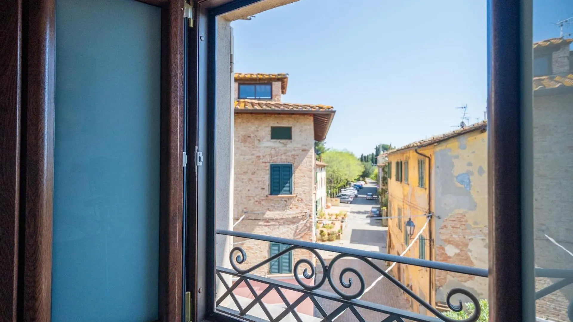 Il Leoncino Hotel Palaia 0*,  Italy